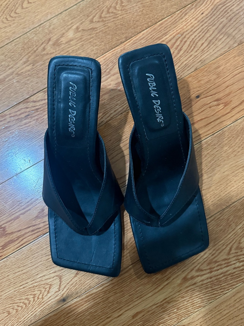 Public Desire Black Square-Toe Thong Sandals